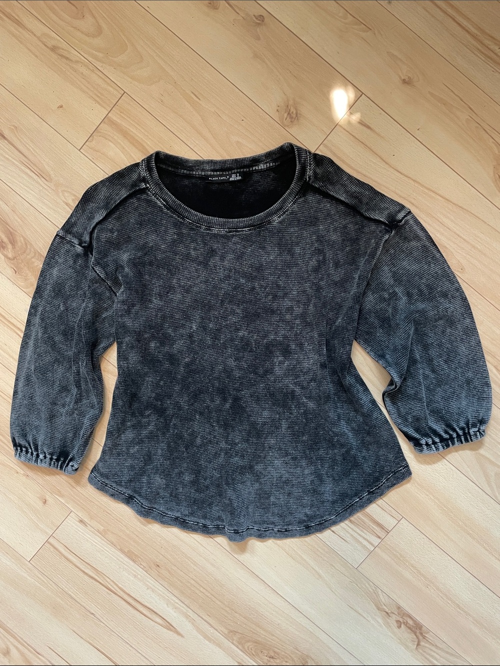 Black Tape Sz S Washed Black Relaxed Pullover Top